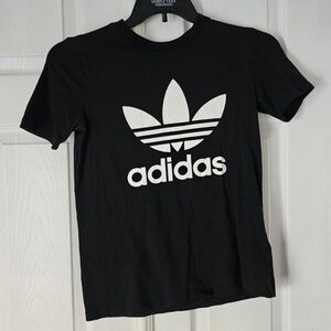 Black adidas sporty logo tee